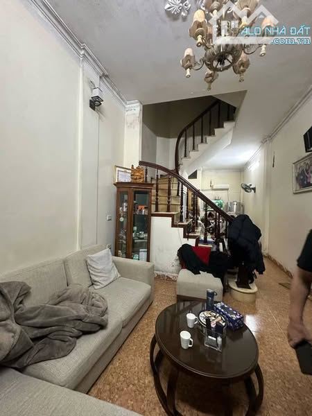 Bán nhà mặt ngõ ô tô phố Lạc Long Quân, Quận Cầu Giấy, nhà dân xây - 3