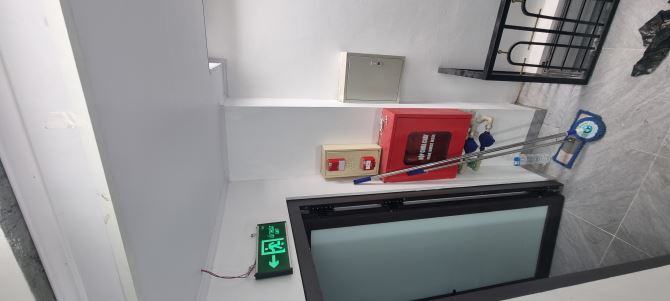 B.Á.N NHÀ PHÂN LÔ  LAI XÁ ,  Ô TÔ TRÁNH, VỈA HÈ RỘNG , 7 TẦNG THANG MÁY  51M2, 13 TỶ 5 - 4