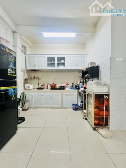 MẶT TIỀN ĐƯỜNG P9 Q8 - NGANG 4M NỞ NHẸ - 97M2 - 3 TẦNG BTCT - 14.5 TỶ - 4
