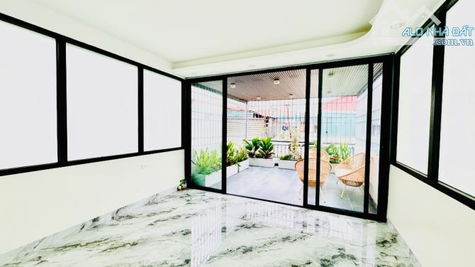 Bán Nhà Phố Ngọc Lâm - Nở Hậu - Ô Tô - 60m x 6 Tầng - 2 Thoáng - Thang Máy & NT Châu Âu - 3