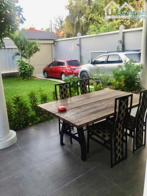 Gấp gấp Bán nhà MT ngay trục Nguyễn Văn Hưởng Q.2 14x23m - XD Hầm 5 tầng giá chỉ 167tr/m2. - 4