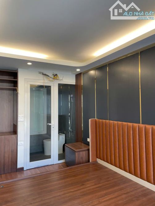 BÁN NHÀ ĐẸP 8 TẦNG PHỐ ĐẶNG THAI MAI, Ô TÔ ĐẬU TRƯỚC NHÀ, VỈA HÈ, DT 86M2, GIÁ 19 TỶ - 4