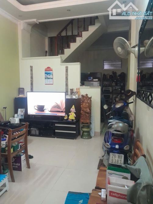 Bán nhà dân xây chắc chắn ngõ 127 Hào Nam, trước nhà 3m, 50m2 x 4t, chỉ 8,4 Tỷ. - 4