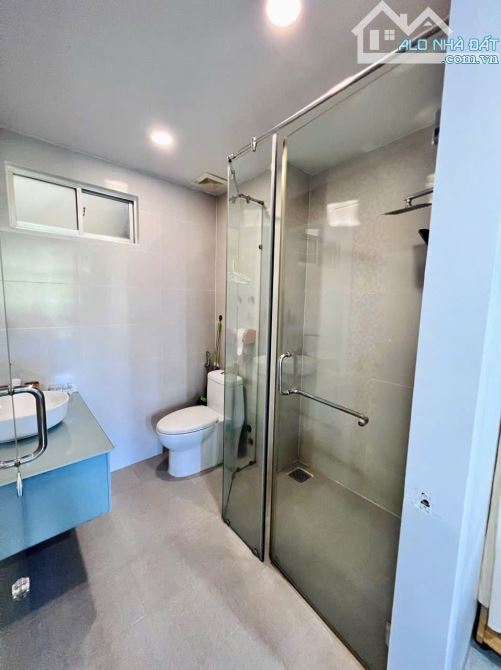 Bán toà căn hộ 4 tầng đối diện trường Đại Học Nha Trang - 5