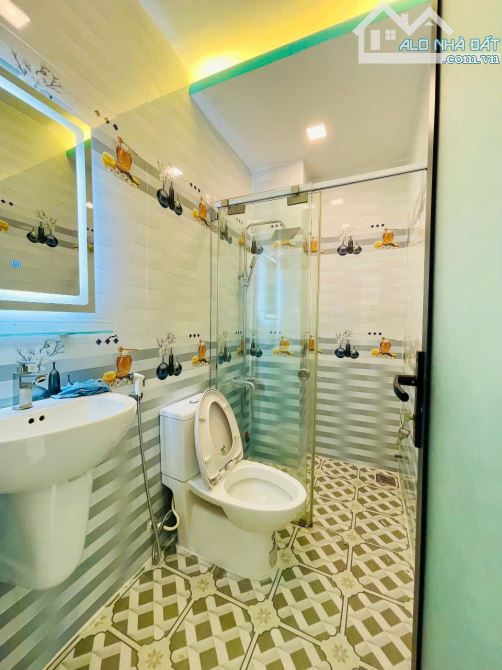Bán nhà HXH1 trục thẳng  đường số 4 F 16 - 7
