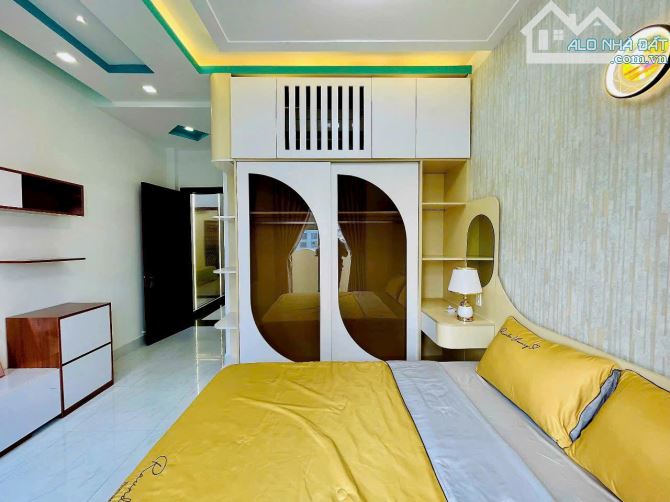 Bán nhà HXH1 trục thẳng  đường số 4 F 16 - 9