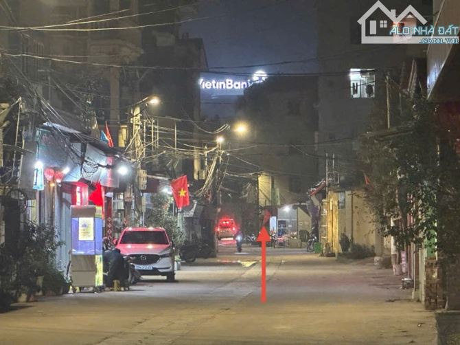 Bán đất tổ 8-Quang Minh- Trục chính KD sầm Uất