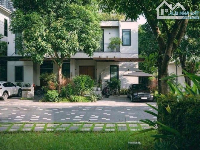 bán gấp biệt thự vườn ven sông 12x20m khu sinh thái an ninh