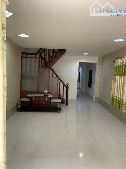 Nhà 2 tầng Đường số 6 HBPhước 4x16, 3PN mới ở liền