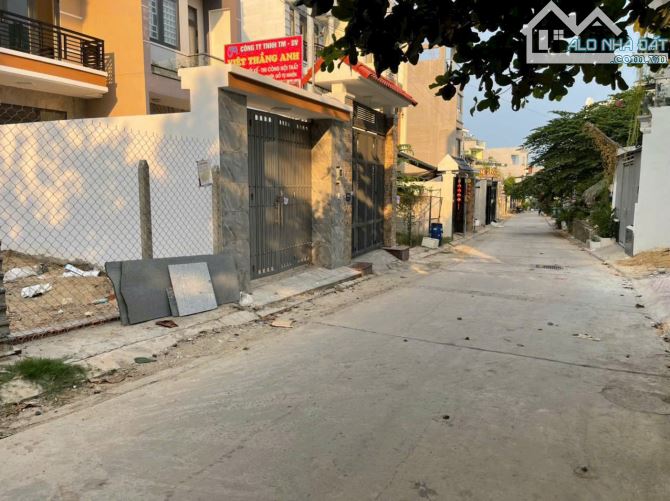Bán đất hẻm 14 đường làng tăng phú. P tăng nhơn phú A,Q9