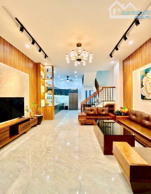 BÁN NHÀ MỚI 4 Tầng Hoàng Thúc Trâm Hoà Cường Hải Châu Đà Nẵng