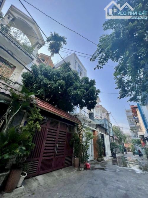 CHDV 4 tầng. 13 Phòng. Cho thuê 60tr/th. 4.3x22 97m2 giá 12 tỷ x