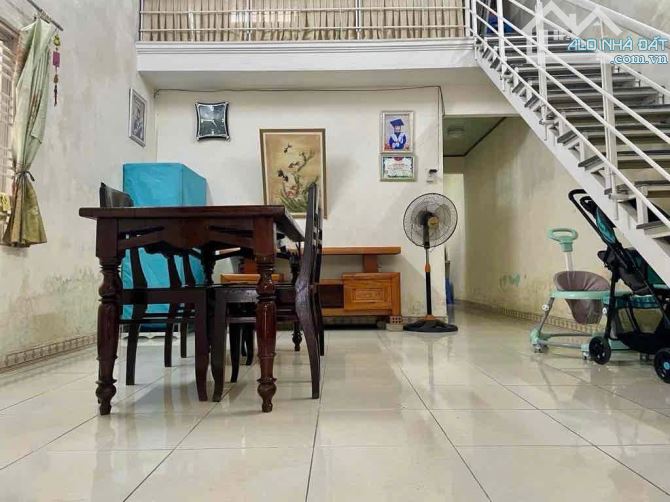 SIÊU HOT- NHÀ CẤP 4, DIỆN TÍCH KHỦNG 125M2- ĐIỆN BIÊN PHỦ- TT QUẬN THANH KHÊ-GIÁ CHỈ NHỈNH