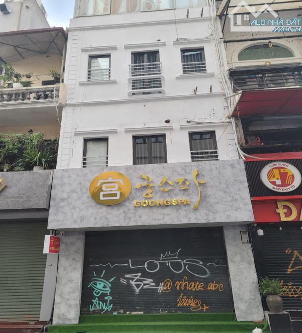 Bán Nhà Mặt Phố Đoàn Trần Nghiệp, Hai Bà Trưng, DT 85m2 x 3T, MT 5,2m, Giá Rẻ.