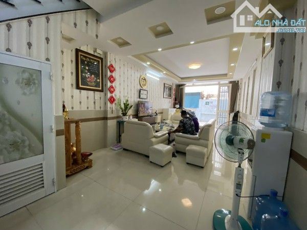Ngay mặt tiền Phan Đăng Lưu! Bán nhà(4x14m) HXH tận cửa 4 tầng 4pn4wc giá 13 tỷ 2