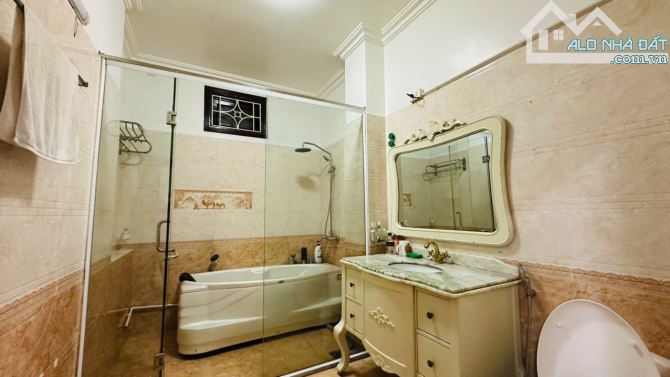 Biệt thự lô góc cực đẹp KDC Thanh Toàn (An Dương) - 180m2 - 3,5 tầng - mt 17,4m - giá 9tỷ - 11