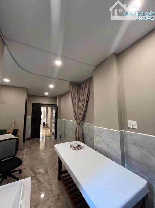 Giảm gần 80 tỷ còn 279 tỷ căn nhà 2 mặt tiền Đồng Khởi Q.1 - 10.5x18m 5 tầng HĐT 3 tỷ/năm. - 1