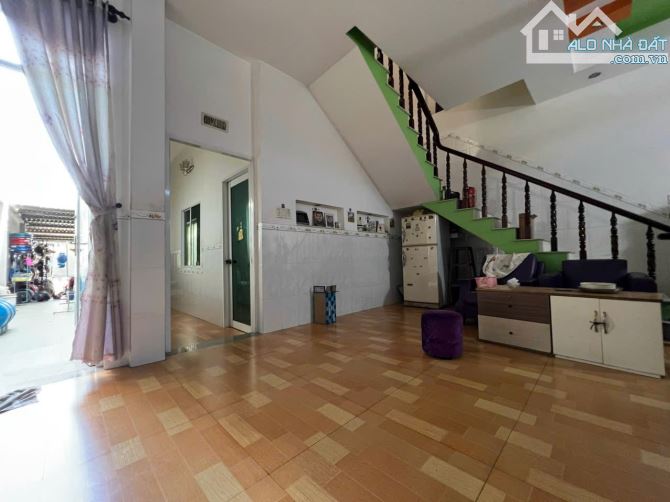Bán nhà mặt tiền đường Chợ Cây Chàm, Quang Vinh, Biên Hòa, 155m2, giá 11 tỷ. - 1