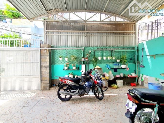 cần bán gấp nhà riêng sổ hồng chính chủ giá rẻ NHẤT 2025 tại quận Gò Vấp hcm, hẻm xe hơi - 1