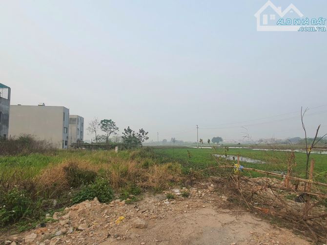 Bán đất Niềm  Xá . dt 72,5m ,mt 5m .  hướng TB , giá 7ty - 1