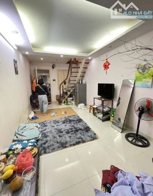 BÁN CĂN HỘ TẦNG 2 TT BỘ CÔNG AN PHỐ KHÂM THIÊN 60M - 2.3 TỶ - 1