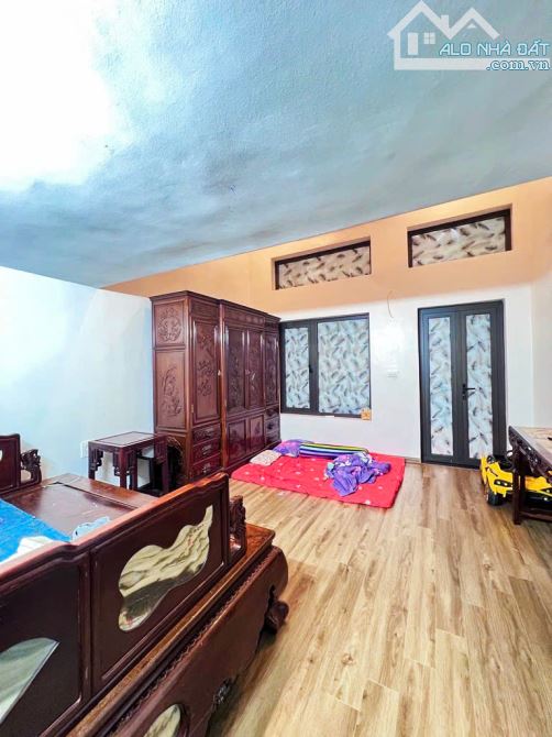 BÁN NHÀ THẠCH BÀN LONG BIÊN - 50 M², 4 TẦNG, 5 NGỦ - GẦN PHỐ - 2 THOÁNG - HƠN 7 TỶ. - 1