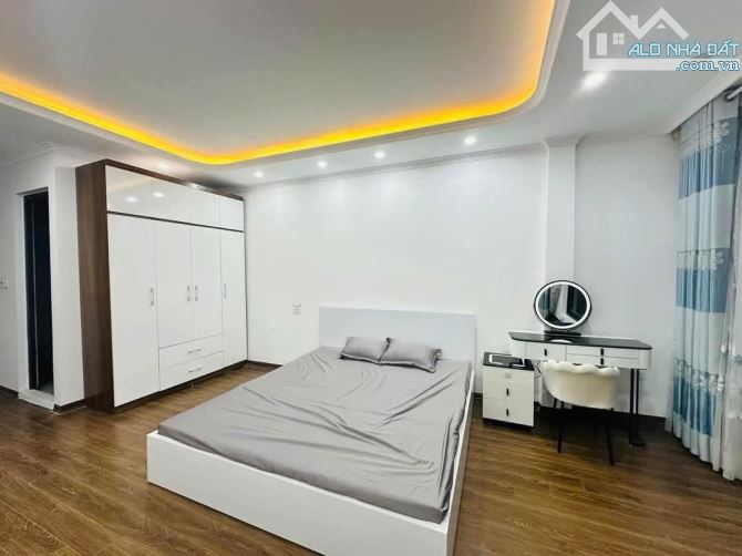 Nhà đẹp Nam Dư - Lĩnh Nam, Hoàng Mai, 40m2, 5T, oto, KD, giá rẻ nhỉnh 6 tỷ. - 1