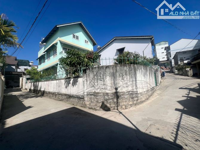 🔥 GIẢM 2 TỶ BÁN NHÀ 3 TẦNG GÓC 2 MẶT TIỀN – ĐƯỜNG Ô TÔ, TRUNG TÂM PHƯỜNG 10 ĐÀ LẠT - 1