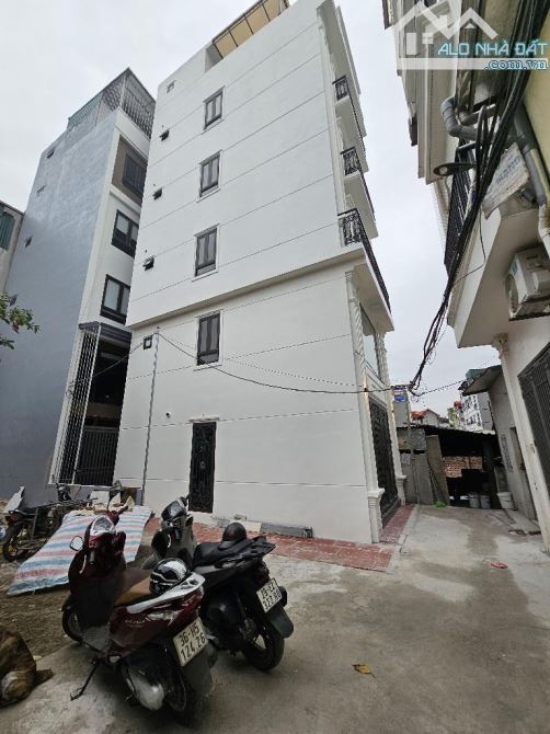 Siêu phẩm 6 tầng Phúc Lợi, Nhà 3 mặt thoáng, lô góc, 30m ra ô tô tránh, dt 50m2, giá 5 tỷ - 13
