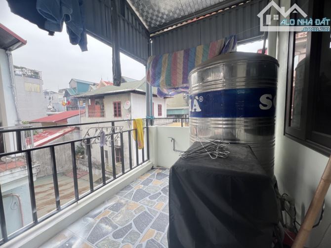 Bán nhà ngõ 604 ngọc thụy Long biên 33/37m2 3T 3.4mMT giá 5.3 tỷ - 2