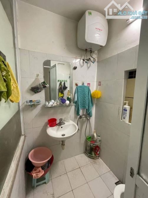 BÁN CĂN HỘ TẦNG 2 TT BỘ CÔNG AN PHỐ KHÂM THIÊN 60M - 2.3 TỶ - 2