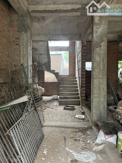 Bán nhà Biệt thự KĐT Cầu BƯƠU , dt 367m2, mt 36m. Giá bán 60 tỷ. - 2