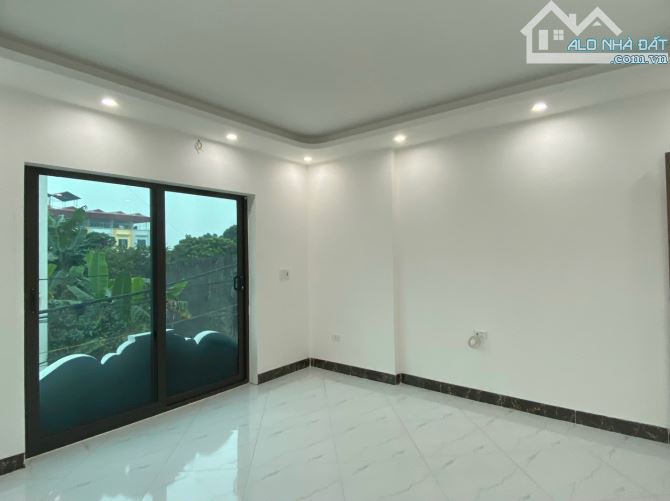 Cực hot, Nhà mặt đường kinh doanh bất chấp, 70m2*4T Phụng Châu. Full nội thất. Giá: 6,2 tỷ - 2