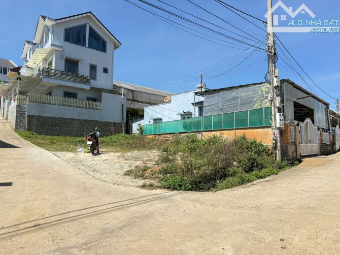 Bán Gấp 202m2 Đất Hai Mặt Tiền View Thung Lũng Đường Nam Hồ Giá 7,5 Tỷ - 2