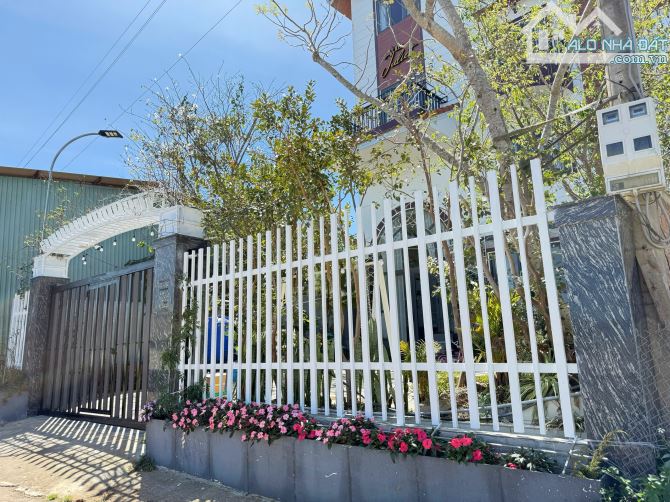 Villa Sân Vườn 4 Tầng 9 Phòng Kinh Doanh Nguồn Thu Đều Đặn View Thung Lũng Đường Nam Hồ - 2