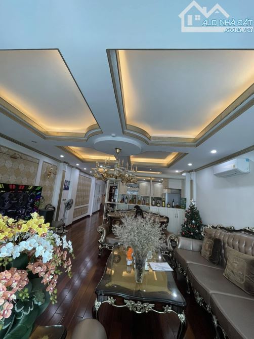 Bán nhà lô góc phố Tam Khương, Đống Đa, ô tô đỗ cửa CCMN 7 tầng 99m2 giá 31 tỷ - 2