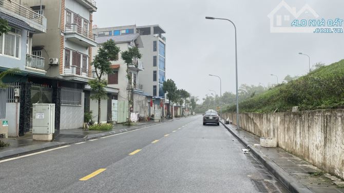 Siêu phẩm 6 tầng Phúc Lợi, Nhà 3 mặt thoáng, lô góc, 30m ra ô tô tránh, dt 50m2, giá 5 tỷ - 2