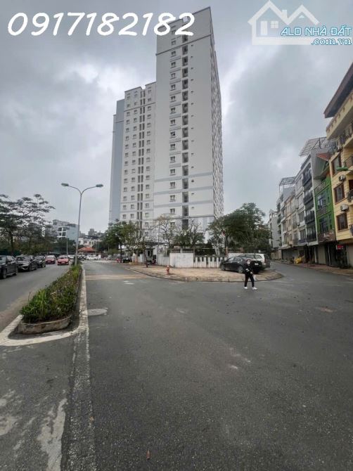 Bán siêu phẩm Cổ Linh Thạch Bàn. nhà mới 7 tầng ,full nội thất cao cấp - 2