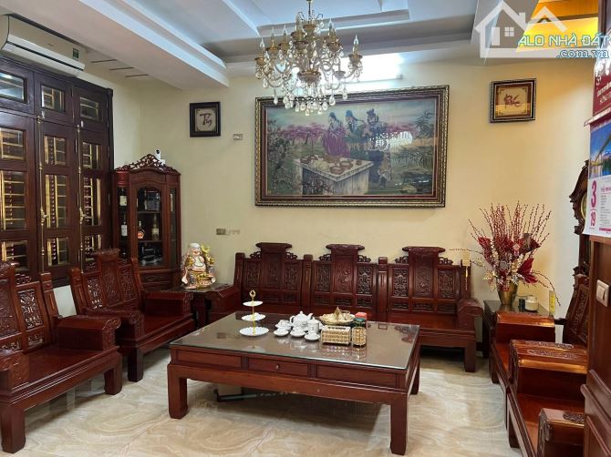 BÁN BIỆT THỰ VIP KĐT MỄ TRÌ HẠ – 174M² – MT 12M – FULL GỖ TỰ NHIÊN – KHU VỰC ĐẲNG CẤP - 2
