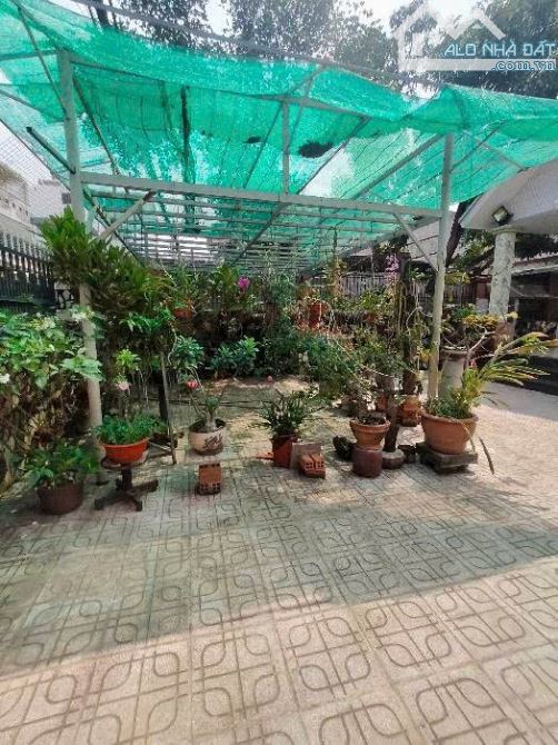 QUÁ HIẾM-BIỆT THỰ SÂN VƯỜN RỘNG ĐẸP RẼ-BIỆT THỰ-18X30-3TẦNG-ĐƯỜNG XE TẢI LÊ TRỌNG-GẦN AEO - 2