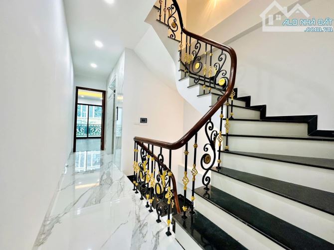 Bán Nhà 6 Tầng Mới Tinh Phố Lĩnh Nam - Full Nội Thất Cao Cấp - Kinh Doanh, Ô Tô Vào Nhà. - 2