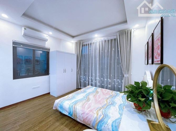 Bán căn dòng tiền cầu giấy ô tô thông 68m2 x 8T thang máy 22tỷ5 - 2