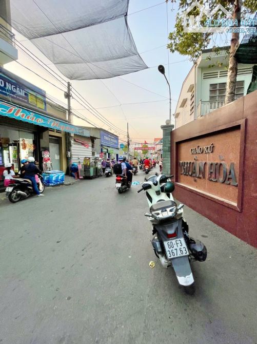 Bán nhà gác lửng 128m2, sát bên KDC Tân Phong Giá Chỉ : 2 Tỷ 3 - 3