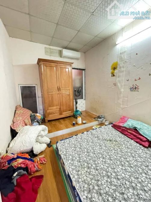 BÁN CĂN HỘ TẦNG 2 TT BỘ CÔNG AN PHỐ KHÂM THIÊN 60M - 2.3 TỶ - 3