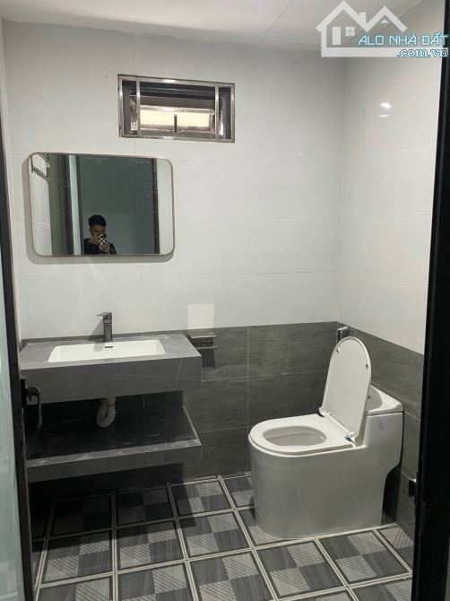 Cực hot, Nhà mặt đường kinh doanh bất chấp, 70m2*4T Phụng Châu. Full nội thất. Giá: 6,2 tỷ - 3