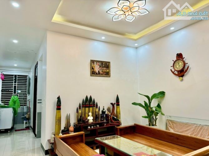 SIÊU PHẨMNHÀ 3 TẦNG TỐNG DUY TÂN - LIÊN CHIỂU - FULL NỘI THẤT- ĐỐI DIỆN BẾN XE - 5,X TỶ! - 3