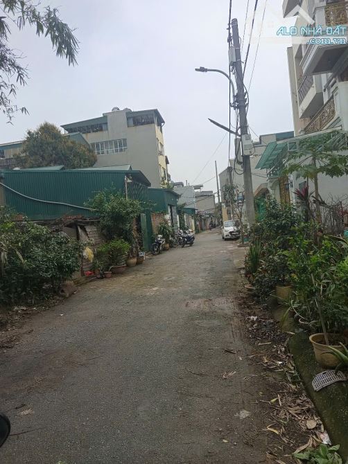 Phân Lô Thạch Bàn/80 m2/5.3 mt/11.x tỷ/ô tô chánh - 3