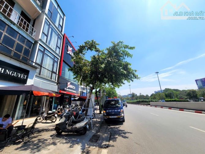 Mặt phố Xã Đàn Đống Đa 65m x 6 tầng mtien 8m giá 63 Tỷ KDoanh sầm uất mtien rộng phố VIP - 3