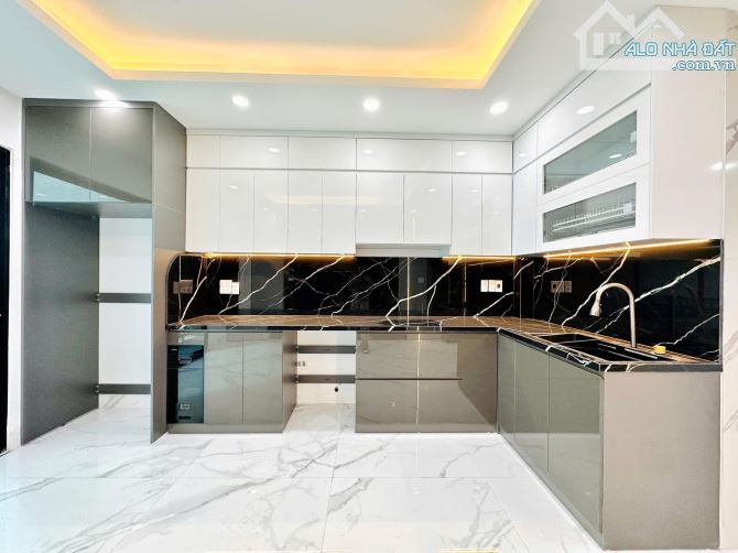 Bán Nhà 6 Tầng Mới Tinh Phố Lĩnh Nam - Full Nội Thất Cao Cấp - Kinh Doanh, Ô Tô Vào Nhà. - 3