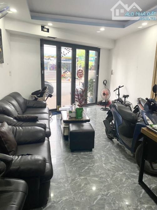 BÌNH THẠNH, P.24, BÁN NHÀ PHỐ HẺM XE HƠI, SÁT MẶT TIỀN, 51m2 x 3 TẦNG, CHỈ 9,9 TỶ - 4